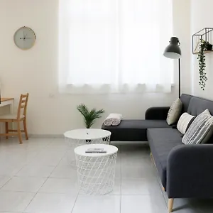 Modern And Spacious In Downtown חיפה